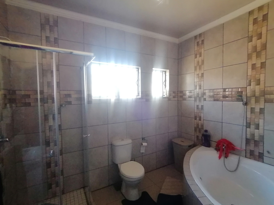 3 Bedroom Property for Sale in Stilfontein Ext 3 North West